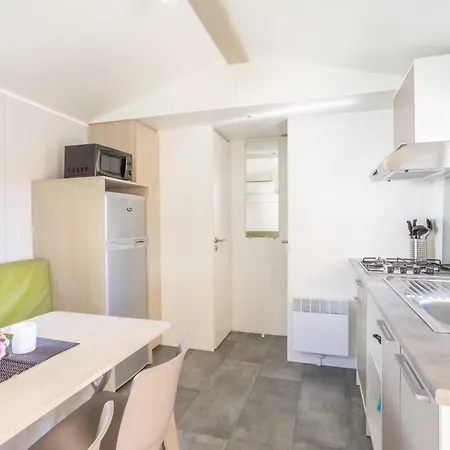 Mobilhome 4 Personnes *